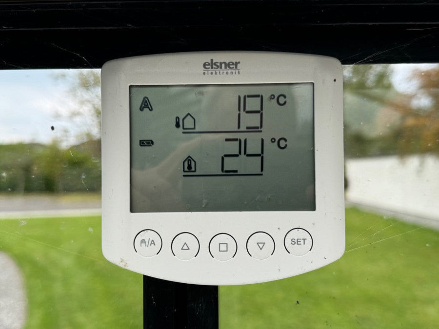 Roof vent motor controller