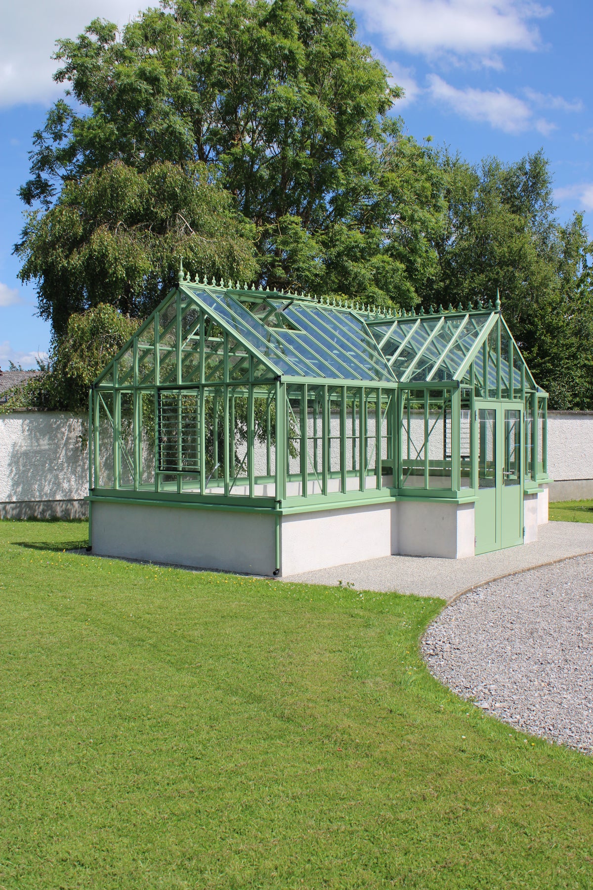 EOS Royal T Dwarf Wall Greenhouse
